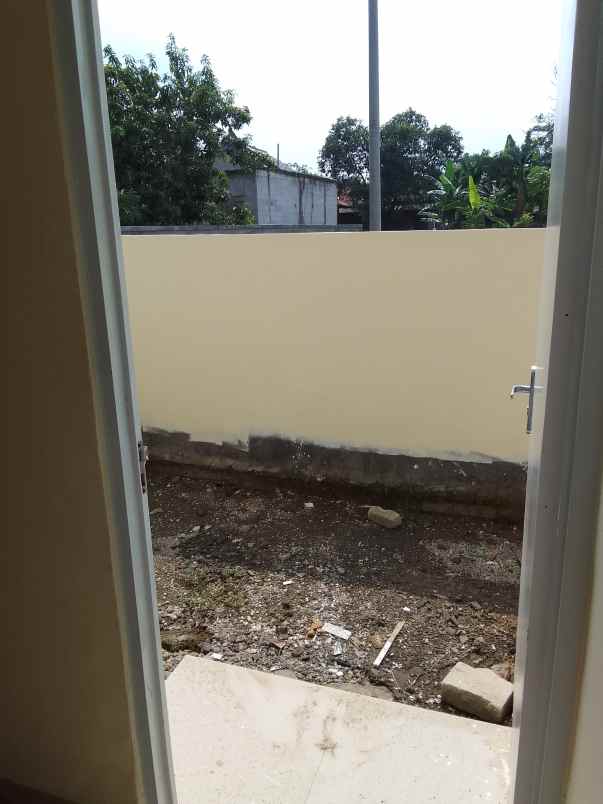 dijual rumah jl gatot subroto tanah