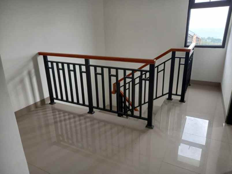 dijual rumah jl gedung bupati bandung barat