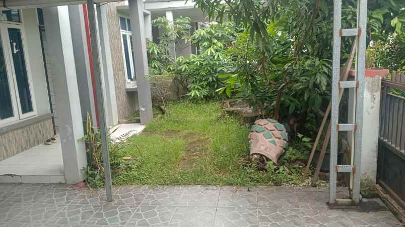 dijual rumah jl guna karya