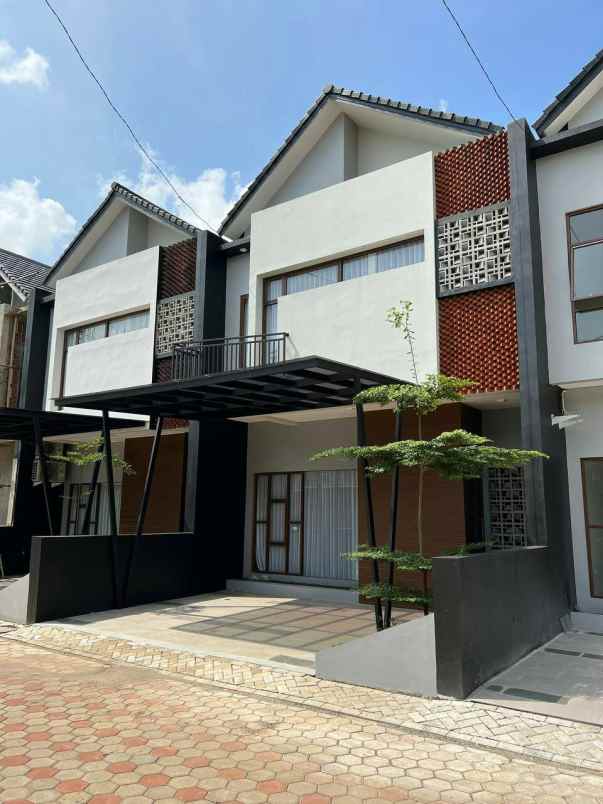 dijual rumah jl h jamat gang rais