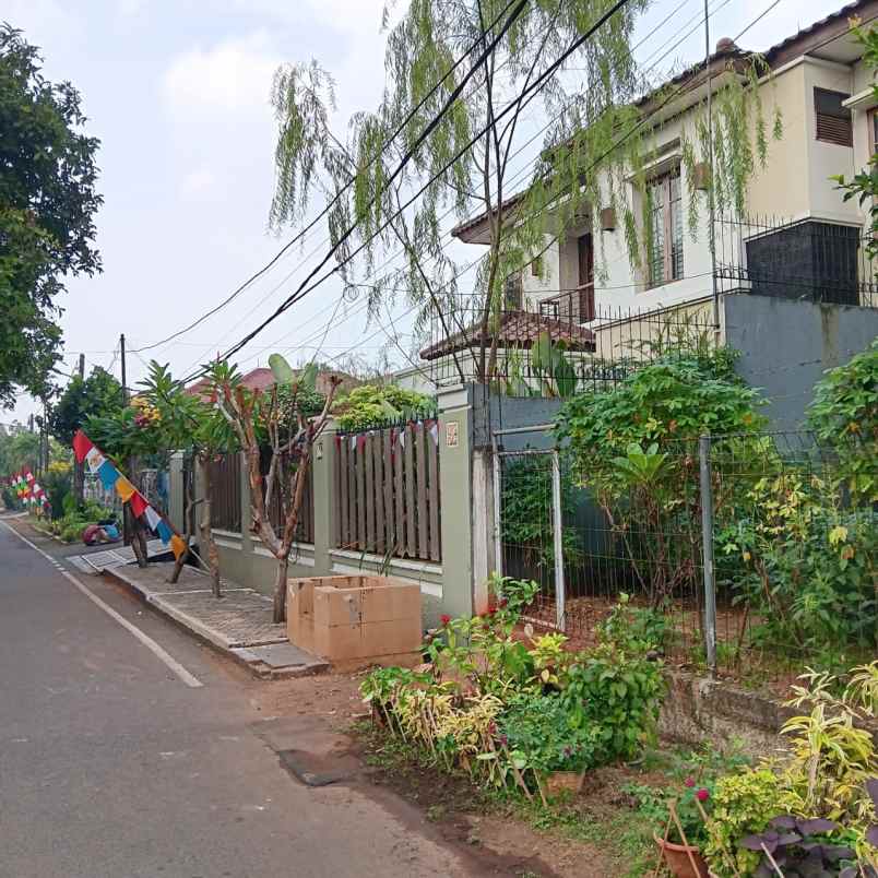 dijual rumah jl hibrida pondok kelapa