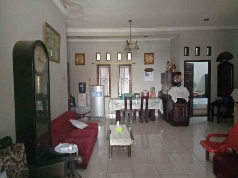 dijual rumah jl ikan rawamangun jakarta