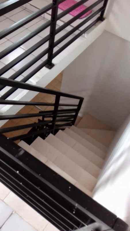 dijual rumah jl jatihandap kodya bandung