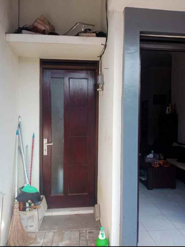 dijual rumah jl joyo agung malang kota