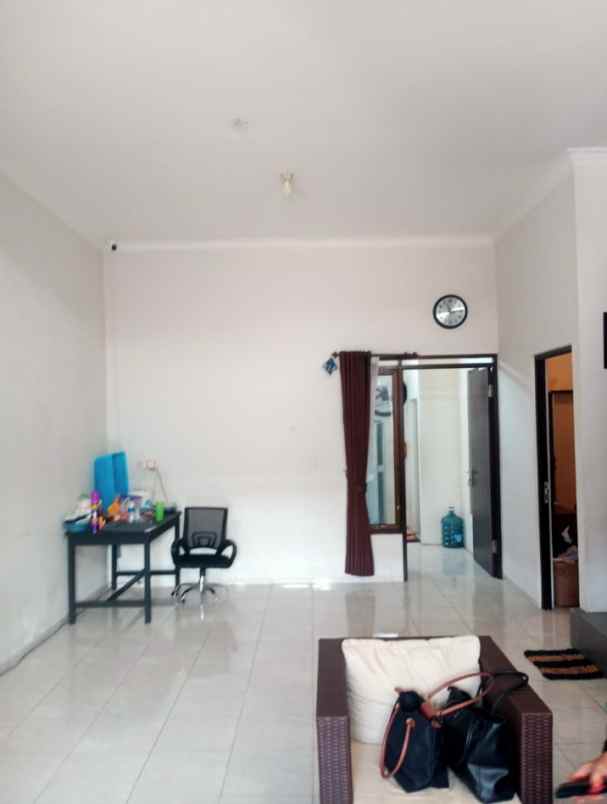 dijual rumah jl joyo agung malang kota