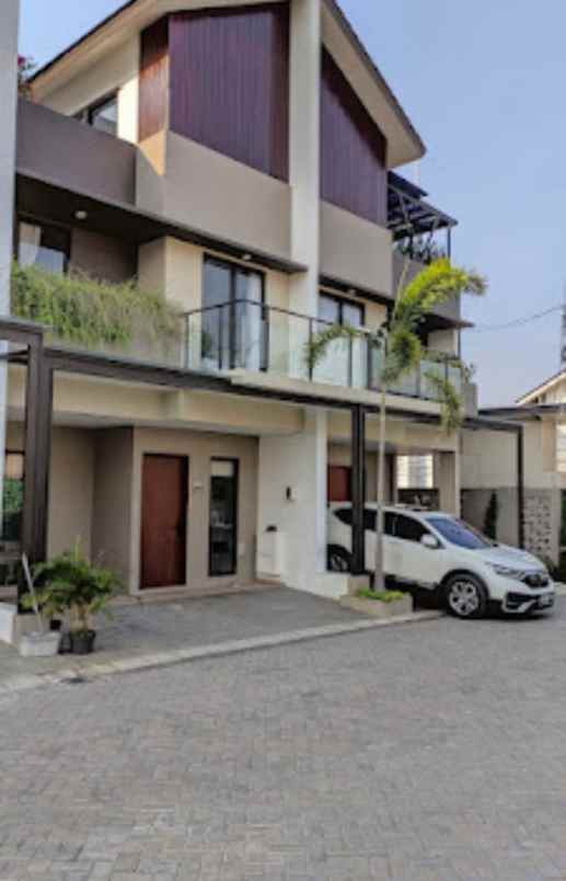 dijual rumah jl jurang mangu pondok