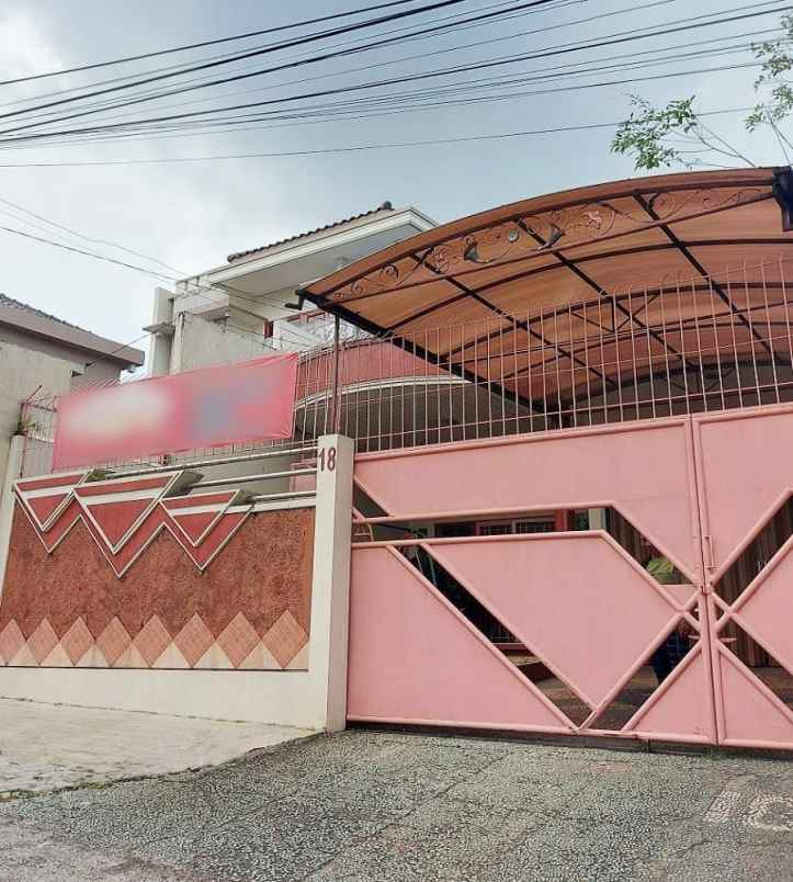 dijual rumah jl kalipengging no 18 kel