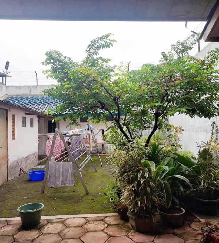 dijual rumah jl kalipengging no 18 kel