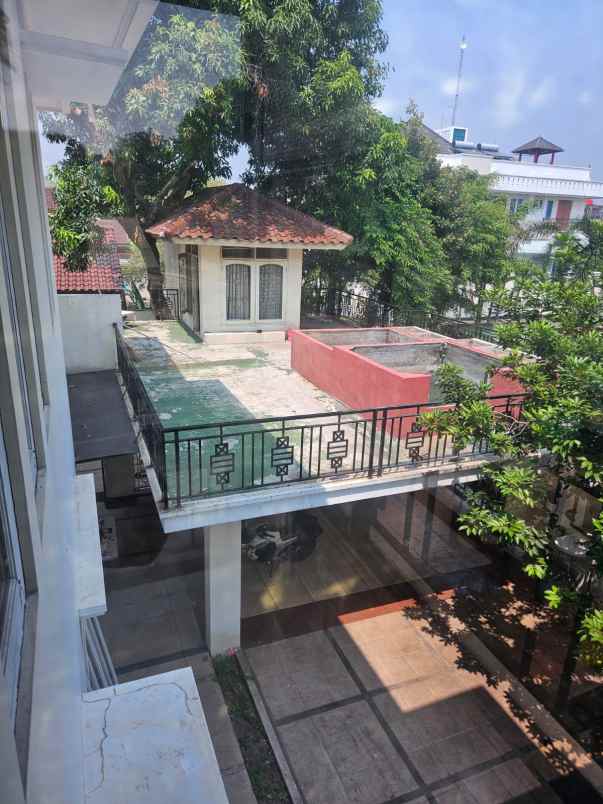 dijual rumah jl kav al duren sawit