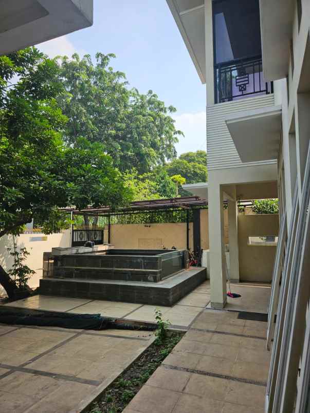 dijual rumah jl kav al duren sawit