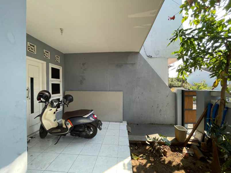 dijual rumah jl kemuning