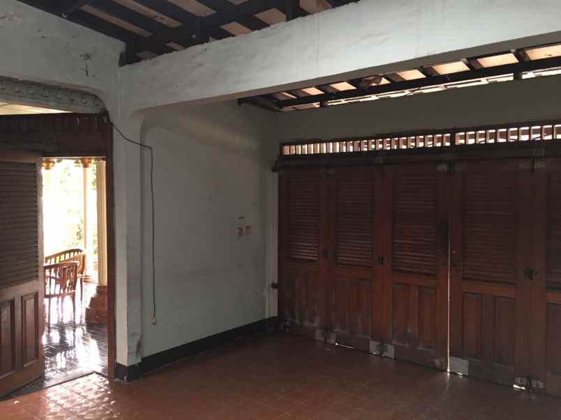 dijual rumah jl laut arafuru duren