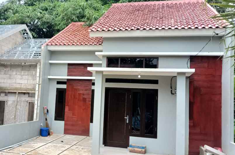 dijual rumah jl mangga 3 kel pasir