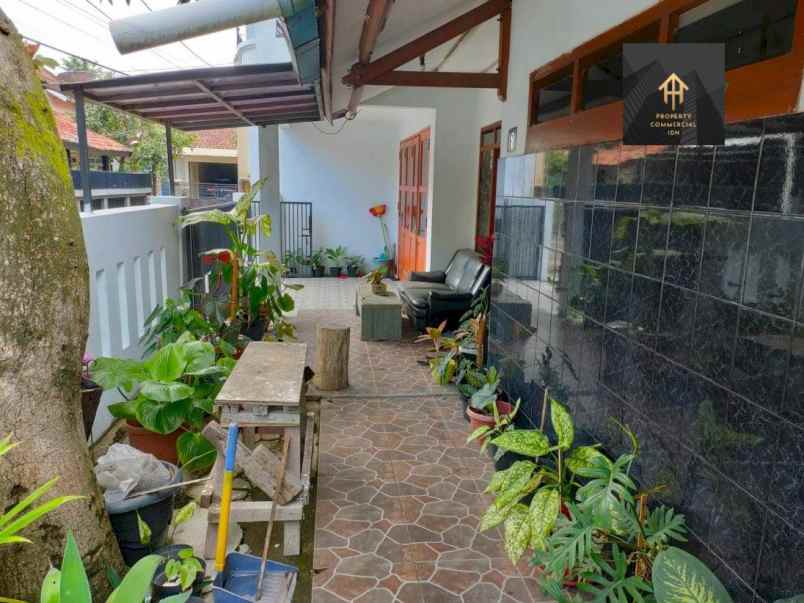 dijual rumah jl margahayu belakang mtc