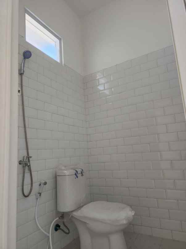 dijual rumah jl merdeka