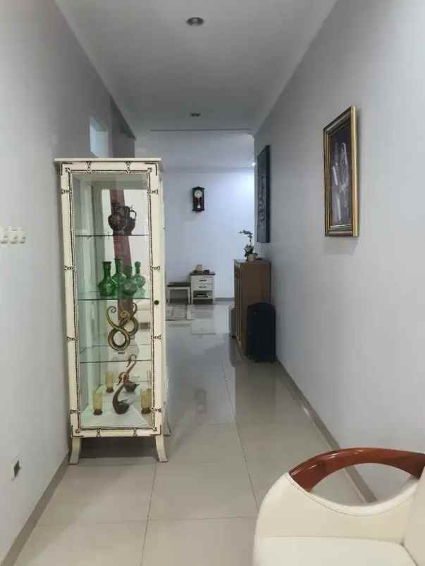 dijual rumah jl pondok kelapa duren