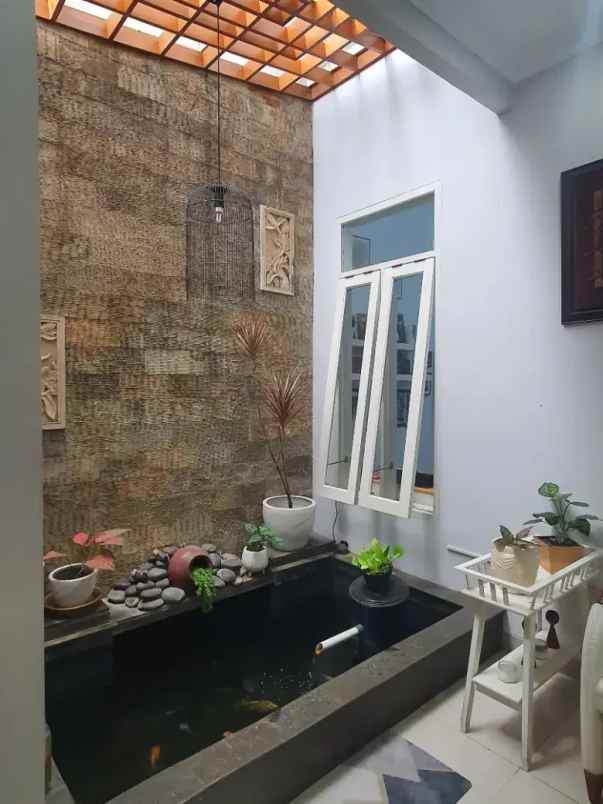 dijual rumah jl pondok kelapa duren