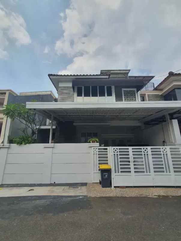 dijual rumah jl pondok kelapa duren