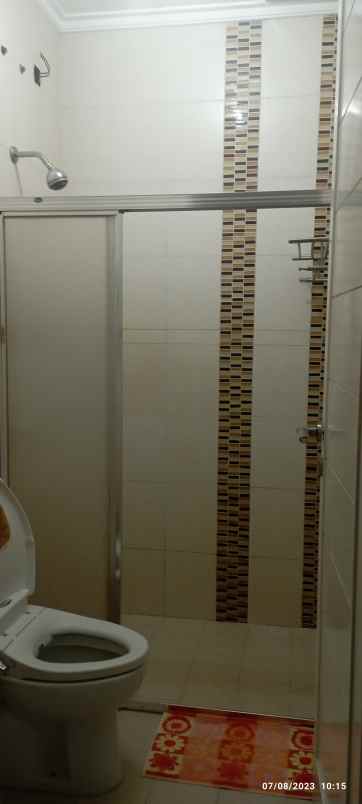 dijual rumah jl puter bintaro sektor 5