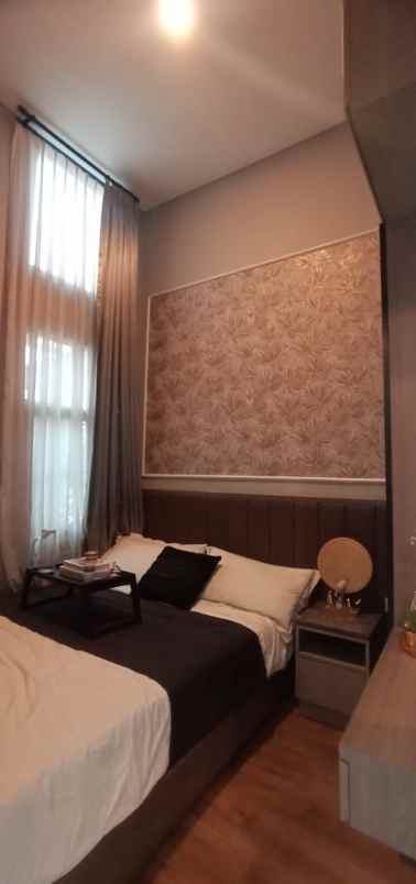 dijual rumah jl raya bukit dago rawa