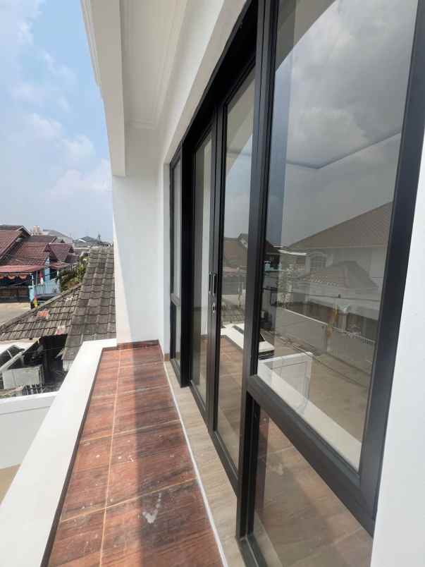 dijual rumah jl raya jatibening bekasi