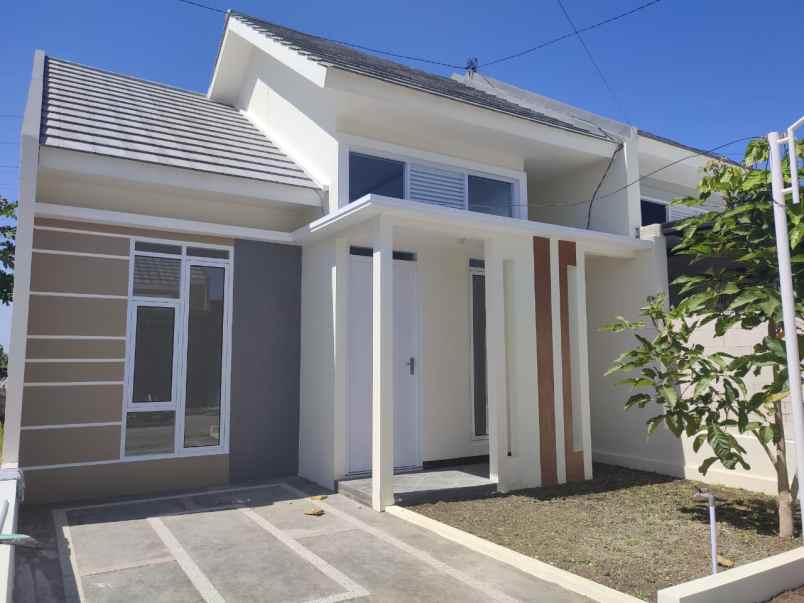 dijual rumah jl sam ratulangi klitik