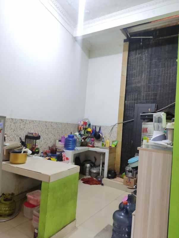 dijual rumah jl serdang baru