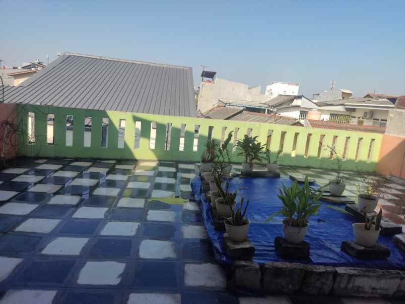 dijual rumah jl serdang baru