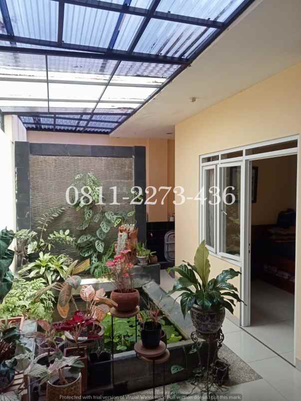 dijual rumah jl setraduta