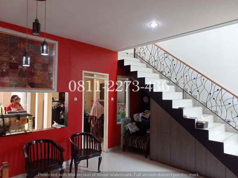 dijual rumah jl setraduta