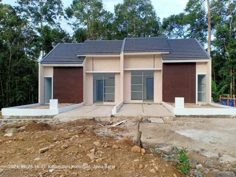 dijual rumah jl simpang bandorasa kulon