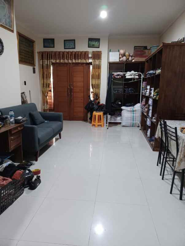 dijual rumah jl sisingamangaraja pd