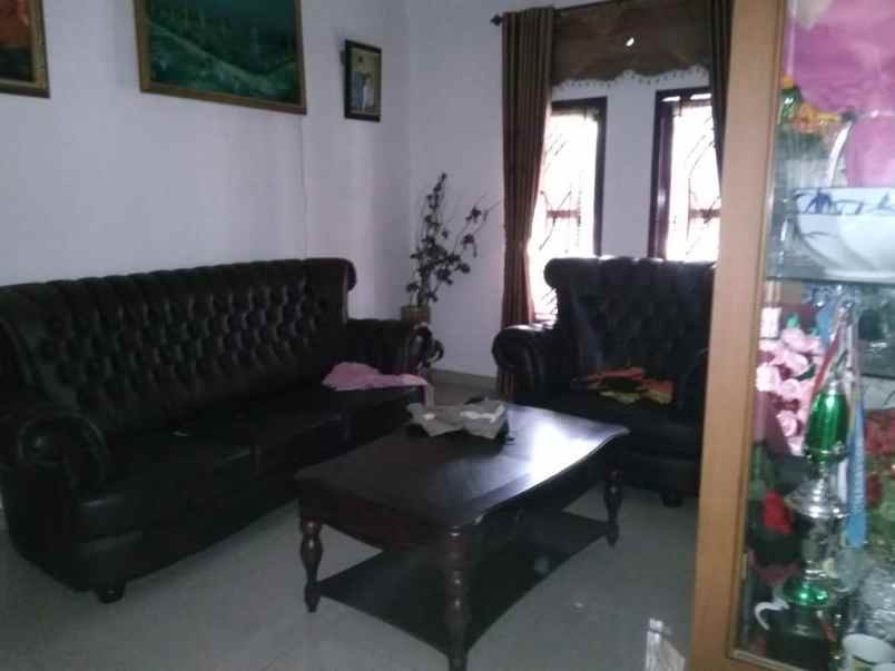 dijual rumah jl sudirman