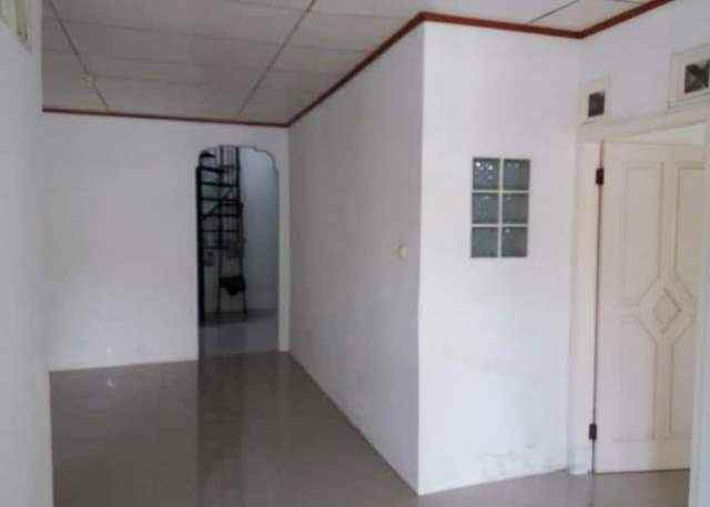 dijual rumah jl taman narogong