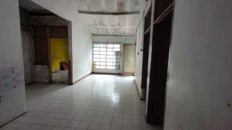 dijual rumah jl uranus margahayu raya