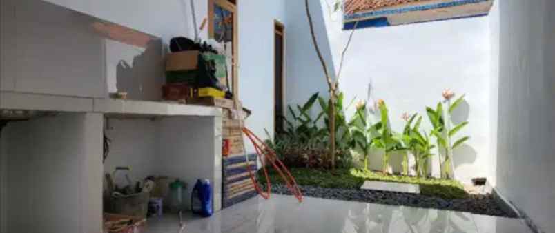 dijual rumah jln cisoga hegarmanah