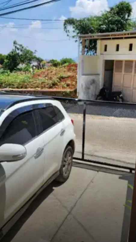 dijual rumah jln cisoga hegarmanah