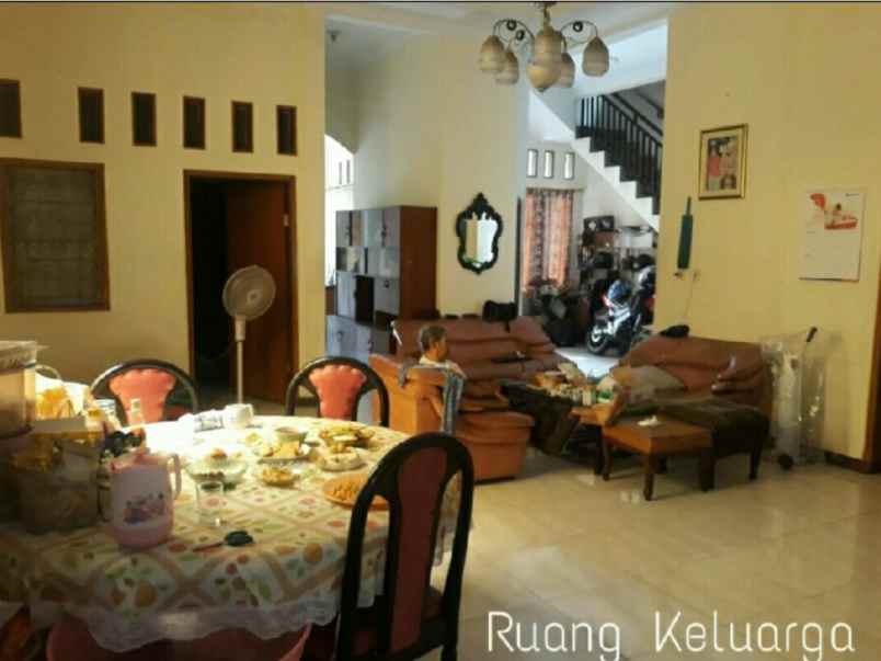 dijual rumah jln pasar anyar utara suka