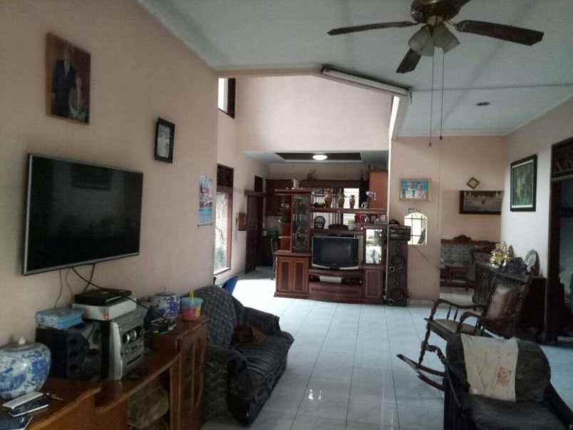 dijual rumah joglo