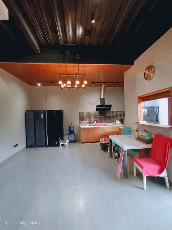 dijual rumah joglo jakarta barat