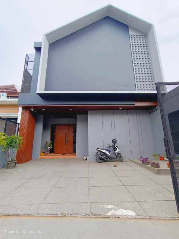 dijual rumah joglo jakarta barat
