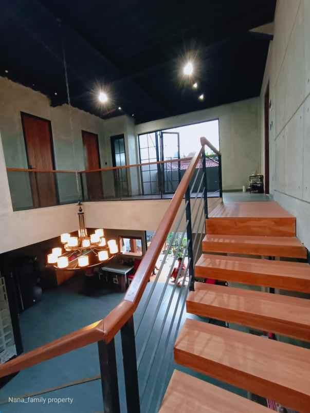 dijual rumah joglo jakarta barat