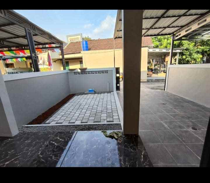 dijual rumah kalisegoro