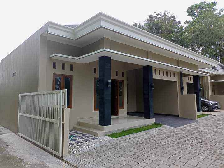 dijual rumah karangmojo purwomartani