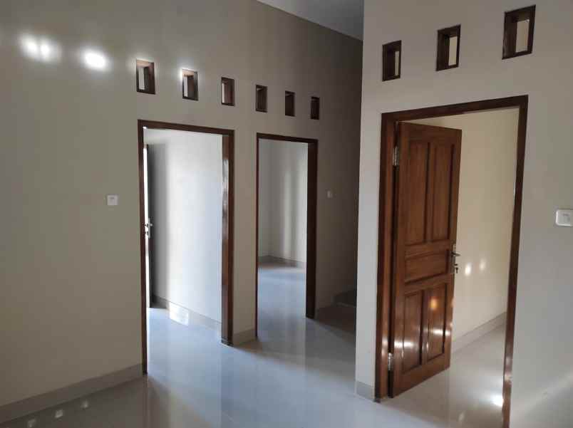 dijual rumah karangmojo purwomartani