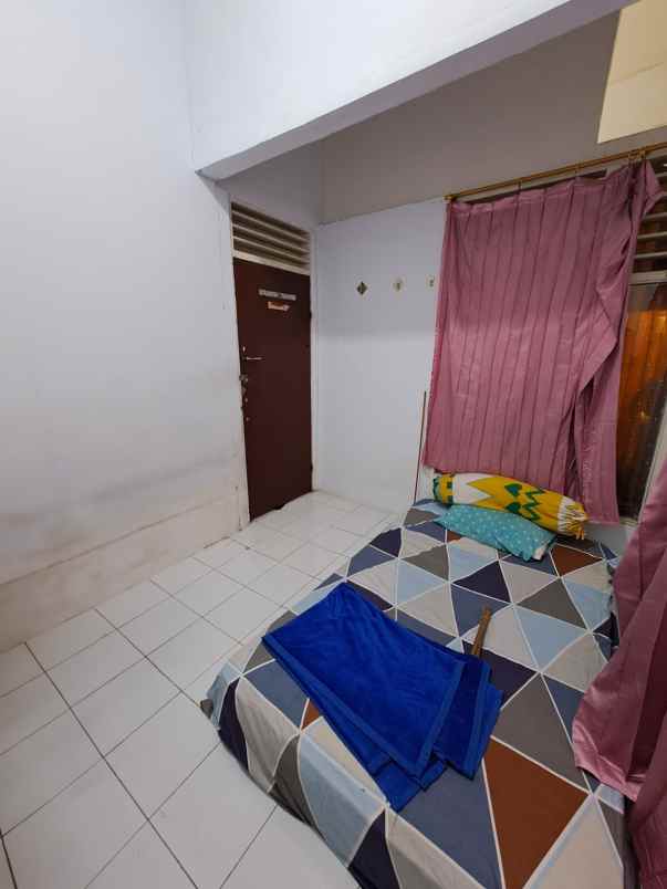 dijual rumah kayu manis