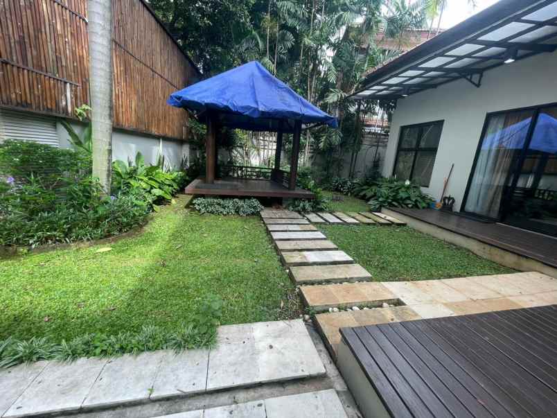 dijual rumah kebagusan