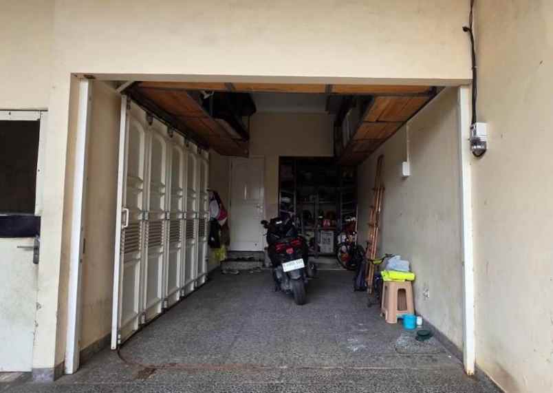 dijual rumah kebantenan 8 semper timur