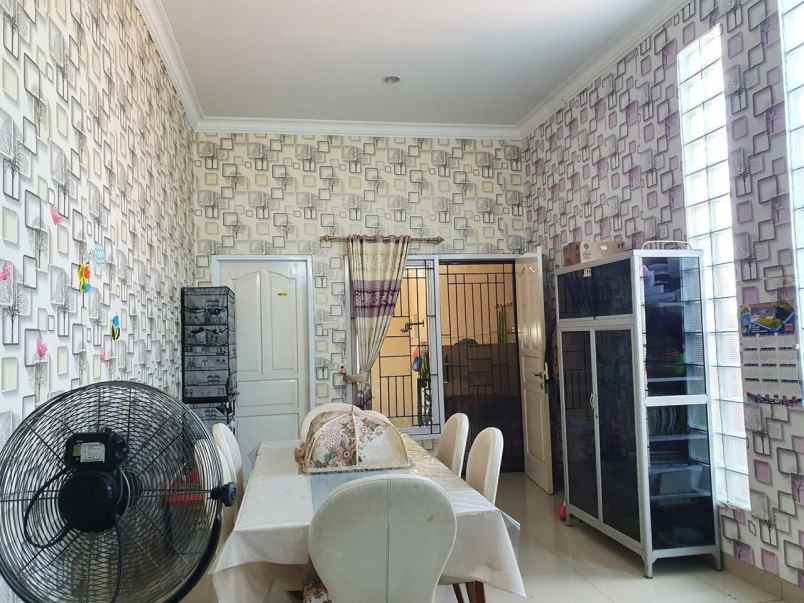 dijual rumah kebantenan 8 semper timur