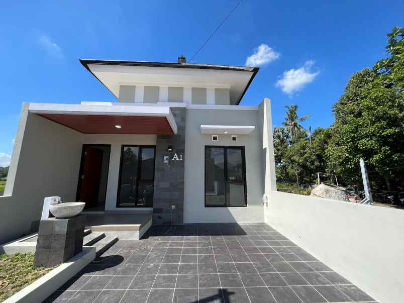 dijual rumah kebondalem kidul prambanan